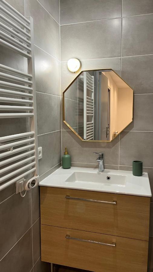 Appartement Maison La Licorne, Spacieuse, Equipee, 5 Chambres