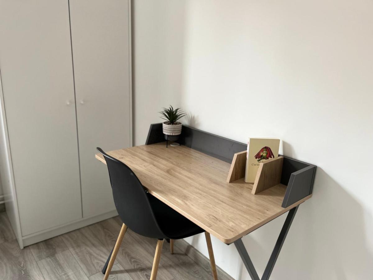 Maison La Licorne, Spacieuse, Equipee, 5 Chambres Appartement Amiens